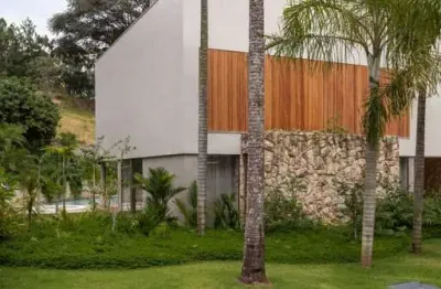 Sobrado novo à venda com todo requinte e sofisticação de luxo em alphaville tamboré 1