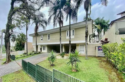 Casa em condomínio fechado com 4 quartos para alugar no Alphaville Residencial Um, Barueri 