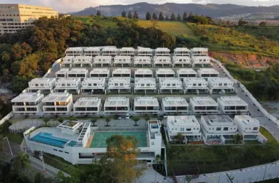 Casa na venda direta -  oportunidade única-  metragem 214,00 m2!  você e sua família vão aproveitar a exclusividade de um clube privativo que oferece lazer completo