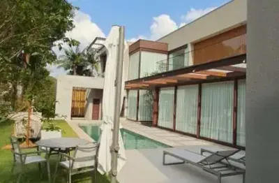 Casa nova em alphaville, acabou de ser mobiliada com tudo completo do melhor de alto padrão...