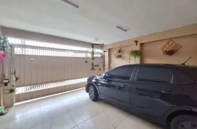 Casa à venda – 125m² | 2 dormitórios (1 suíte com closet) | semi mobiliada