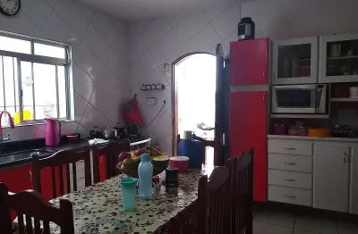 Casa com 2 quartos à venda na Vila Nova Mauá, Mauá 