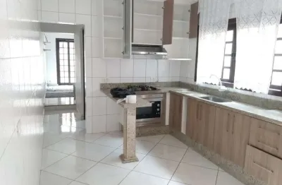 Casa com 2 quartos à venda no Jardim Zaira, Mauá 