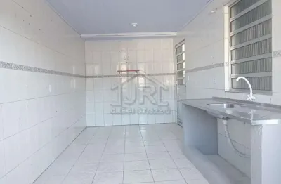 Casa com 2 quartos para alugar na Avenida Zaira Mansur Sadek, Jardim Zaira, Mauá
