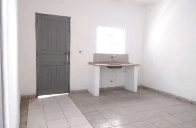 Casa com 1 quarto para alugar no Jardim Zaira, Mauá 