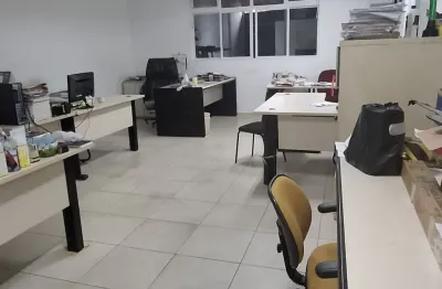 Barracão / galpão / depósito com 5 salas para alugar na rua luciano silva, 475, vila das belezas, são paulo, 400 m2 por r$ 15.000