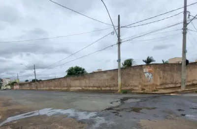 Terreno à venda no Santa Mônica, Uberlândia 