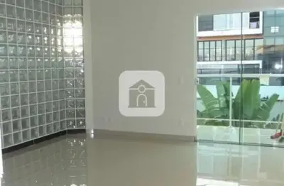 Casa com 4 quartos à venda no Tibery, Uberlândia 