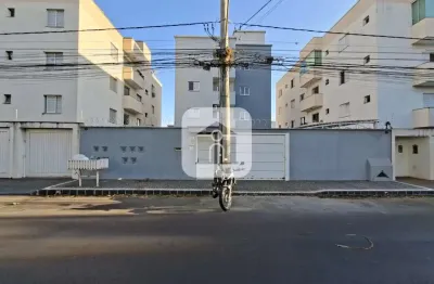 Apartamento com 2 quartos à venda no Santa Mônica, Uberlândia 