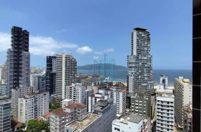Vende-se apartamento em prédio cobiçado em santos, na pompéia. 3 suítes, 2 vagas. vista mar dos quartos.