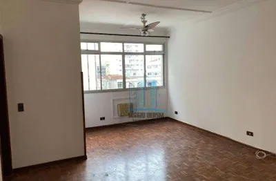 Ótima localização destapartamento à venda no gonzaga, santos-sp., próximo à praça independência e a 4 quadras da praia. ótimo valor