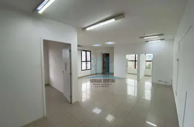 Ótima sala comercial para locação com 60 m² úteis, vista livre. 01 vaga demarcada. aparecida, santos-sp.