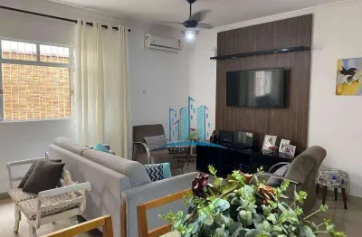 Linda casa sobreposta térrea à venda, reformada, com 3 quartos. churrasqueira. bairro macuco, santos-sp.