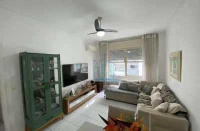 Apartamento à venda à uma quadra da praia do gonzaga e do shopping balneário, santos-sp. excelente localização em rua tranquila.