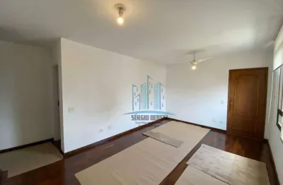 Aluga-se Na Vila Rica, próximo à Rua Azevedo Sodré. Santos-SP. Apartamento claro e arejado com 03 dormitórios.