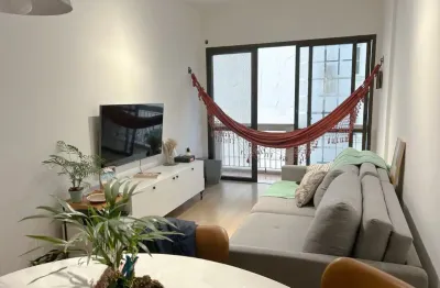 Charme e praticidade! no coração de botafogo varanda e vaga na escritura