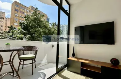 Copacabana reformado 2 qts sala integrada à cozinha varanda