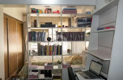 Apartamento studio semi-mobiliado no bairro passo da areia