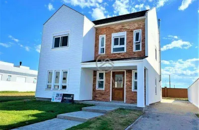 Linda casa com 3 suítes, semi mobiliada no alphaville