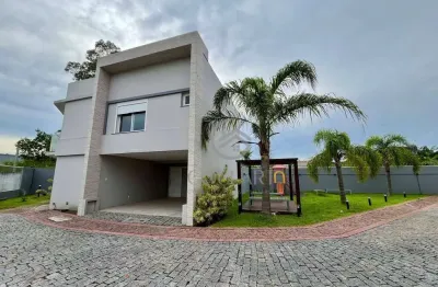 Sobrado condomínio fechado em região nobre zona norte
