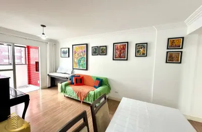 Apartamento reformado com sacada - 3 quartos - 1 vaga - bigorrilho