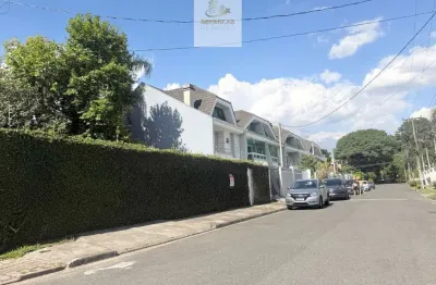 Terreno à venda em Curitiba-PR, bairro Campina do Siqueira, 385,00 m² de área.