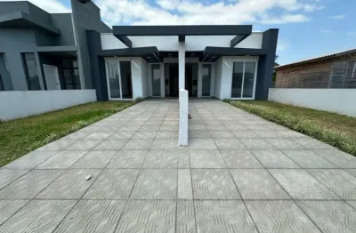 Linda casa à venda no tranquilo bairro guarani, em capão da canoa!
