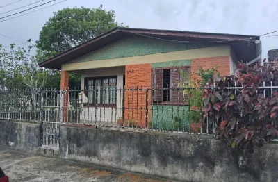 Excelente casa à venda no bairro zona nova em capão da canoa!