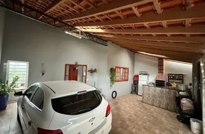 Residência para  venda   bairro jardim ipanema  marília-sp!