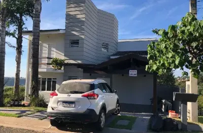 Casa em condomínio fechado para alugar na Rua Santa Helena, 909, Jardim Alvorada, Marília
