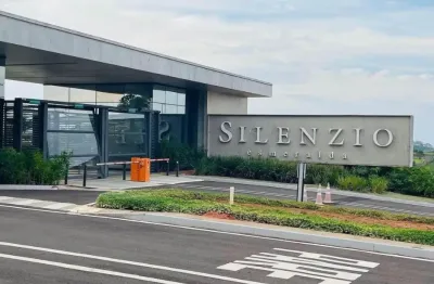 Vende-se terreno   condomínio residencial silenzio esmeralda  em  marília-sp