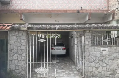 Oportunidade única no melhor ponto do colubandê, casa 2q. com garagem - sg!