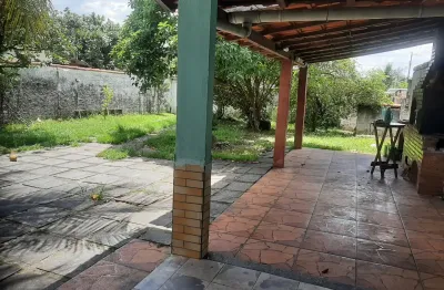 Casa com quintal gourmet, vagas 5 carros, 3 quartos em itaboraí rj