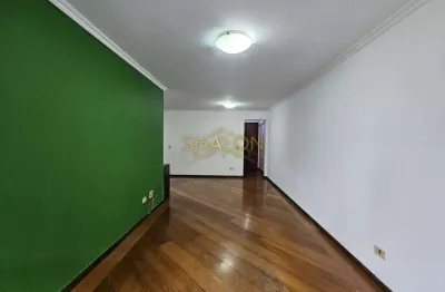 <p>apartamento, 3 quartos, suíte, sacada, 1 vaga, elevador, face norte, ao lado da feirinha, bacacheri, curitiba</p><p> </p>