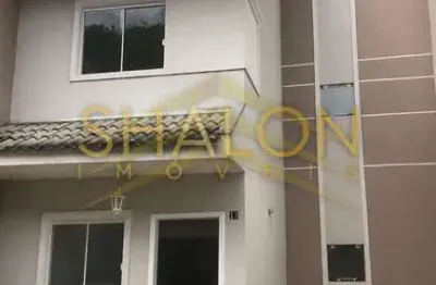 <p>sobrado abranches.</p><p>baixamos o preçooooo.</p><p>mobiliado.</p><p>com 96m² total .</p><p>triplex.</p>