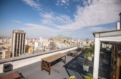 <p>apartamento, 1 quarto, andar alto, bom de sol, portaria 24h, em frente a universidade federal, teatro guaira, praça santos andrade, centro, curitiba, pr</p>