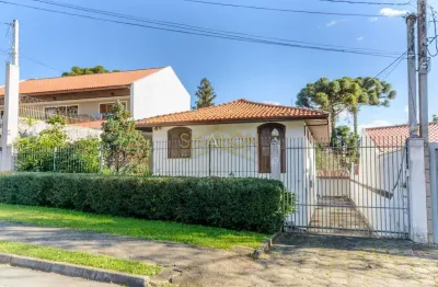 <p>casa residencial ou comercial, amplo terreno, localização privilegiada, bigorrilho</p>