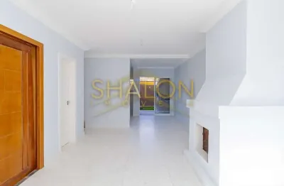 <p>sobrado novo, 3 quartos sendo 1 suite, sacada, lareira, churrasqueira, 2 vagas, marinone, pilarzinho, santa felicidade, curitiba, pr</p>