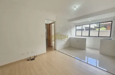 <p>APARTAMENTO, 2 QUARTOS,SALA COM VARANDA,1 VAGA, RIO VERDE, COLOMBO, PR</p>