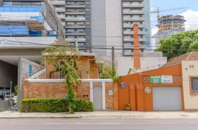 <p>CASA, COMERCIAL, RESIDENCIAL, COM TERRRENO, JUVEVE, AV PARANA, CURITIBA, PR</p>