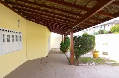 Casa com 3 quartos à venda na avenida santos dumont, 1, estrada do coco, lauro de freitas por r$ 895.000