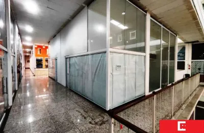 Sala comercial à venda na avenida santos dumont, estrada do coco, lauro de freitas por r$ 120.000