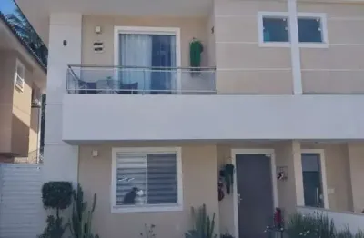Casa com 3 quartos à venda na Avenida Praia de Itapoan, 2127, Ipitanga, Lauro de Freitas por R$ 650.000