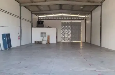 Barracão / galpão / depósito com 1 sala para alugar na rua sucupió, abrantes, camaçari, 311 m2 por r$ 7.000