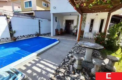Casa com 3 quartos à venda na avenida amarílio thiago dos santos, ipitanga, lauro de freitas por r$ 650.000