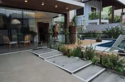 Casa com 4 quartos à venda na rua pataro machado, centro, lauro de freitas por r$ 1.800.000