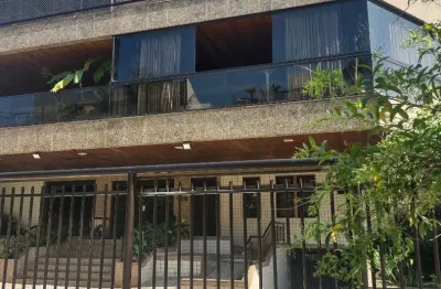 Lindo apartamento de 3 quartos 1 suite 2 vagas de garagem todo em porcelanato