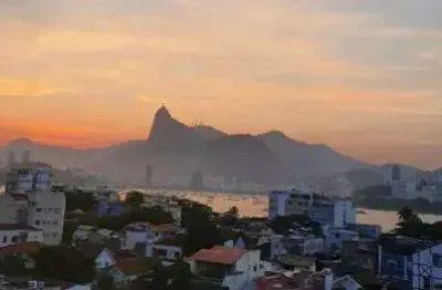Apartamento à venda na avenida são sebastião, urca, rio de janeiro - rj