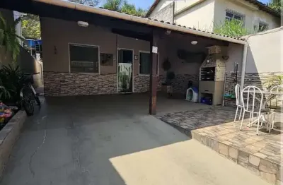 Casa à venda na rua vinte e cinco de agosto, vila santa alice, duque de caxias - rj