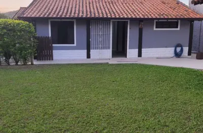Casa à venda na rua campos, iguabinha, araruama - rj